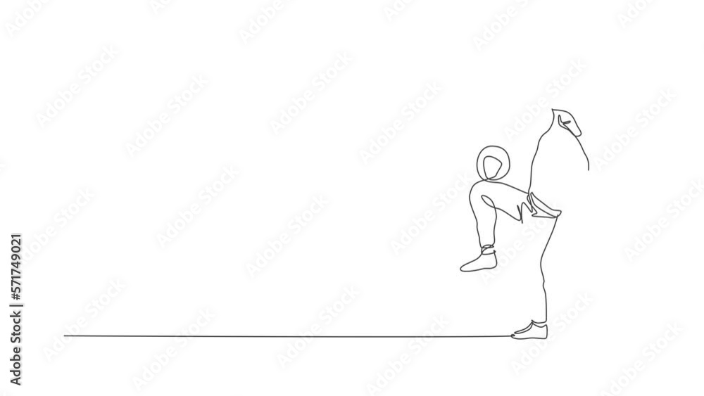Animated self drawing of single continuous line draw young sportive man wearing bandan train soccer freestyle, juggling on the field. Football freestyler concept. Full length one line animation. Animated self drawing of single continuous line draw young sportive man wearing bandan train soccer freestyle, juggling on the field. Football freestyler concept. Full length one line animation.