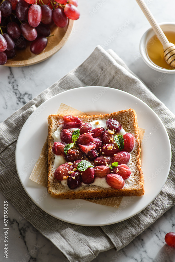 sandwich with yogurt and fruit sandwich with yogurt and fruit