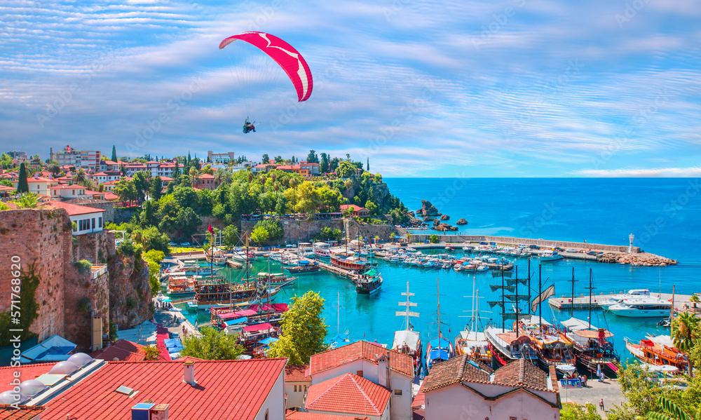 Obraz premium Old town (Kaleici) in Antalya, Turkey