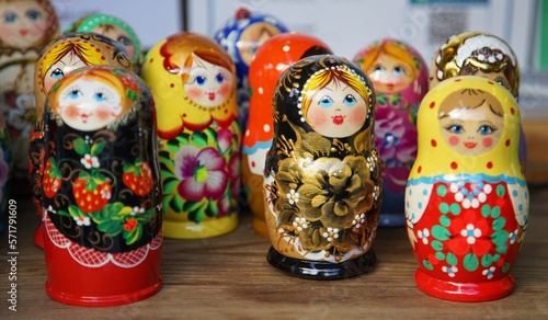 Obraz na plátně Matryoshka doll of many colorful Russian souvenirs