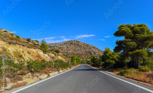 Strassenverbindung von Ierapetras nach Sitia in Südkreta, Griechenland 