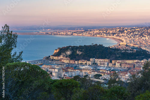 Panoramic view of the City of Nice with Baie des Anges in the morning sun  Nice Nizza Nissa  South of France  Europe