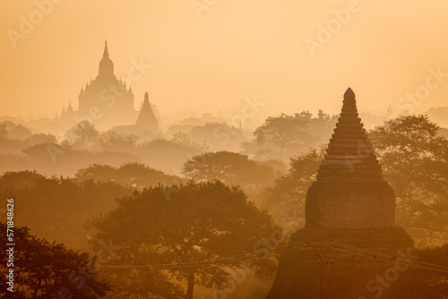 Temple and Pagodas of Bagan in Myanmar  © hecke71