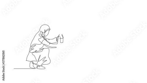 Wallpaper Mural Animation of one line drawing young Arabian mother talking, giving good advise to her daughter. Happy Islamic muslim family parenting concept. Continuous line self draw animated. Full length motion. Torontodigital.ca