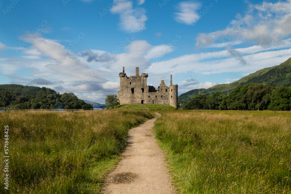 Landscape of Loch Awe and Kilchurn Castle, Scotland Landscape of Loch Awe and Kilchurn Castle, Scotland