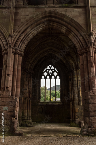 Ruins of Melrose Abbey, Scotland © Stefano Zaccaria
