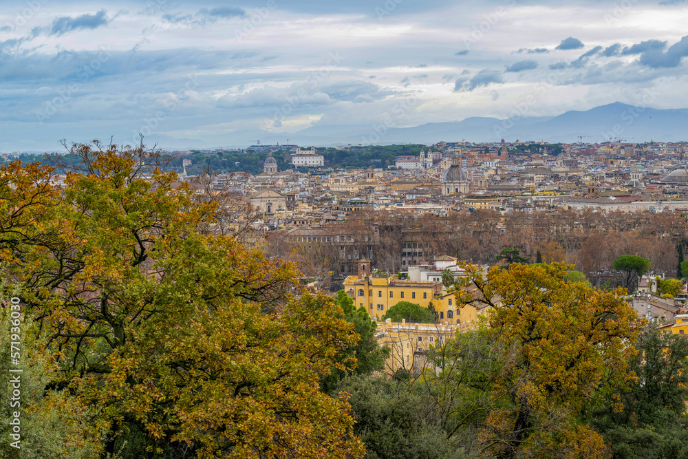 Vue sur les toits de Rome en automne