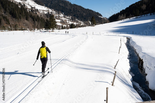 Sportlich unterwegs  - Skilanglauf in der Römer Loipe bei Bad Kleinkirchheim photo