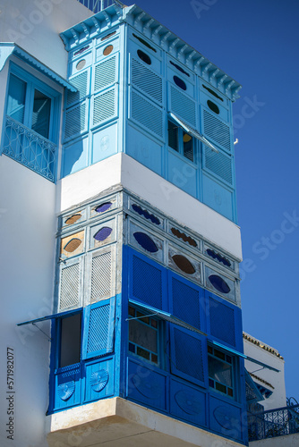 Architecture traditionnelle tunisienne typique photo