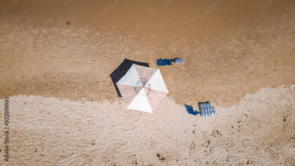 Naklejka premium Praia Paradisíaca Pratigi Ituberá Bahia Festival Universo Paralello Paralelo Camping Rave Trance Techno House Música Eletrônica Palco Tenda Verão Janeiro Calor Brasil 