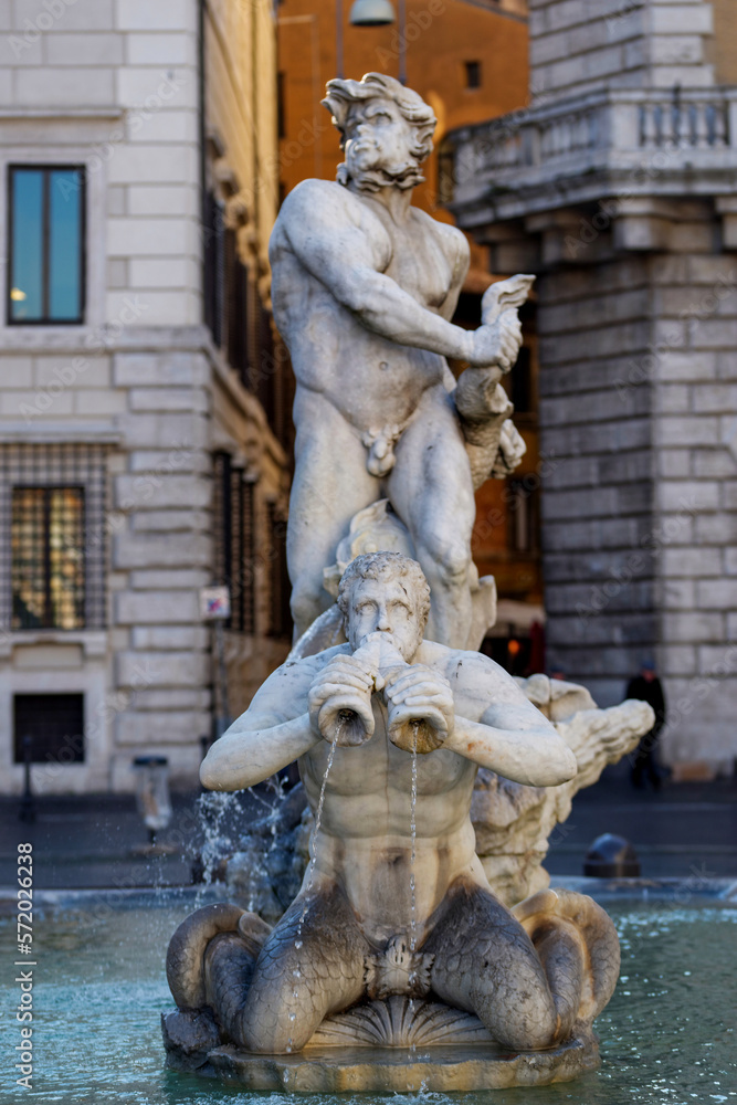Statues Piazza Navona à Rome