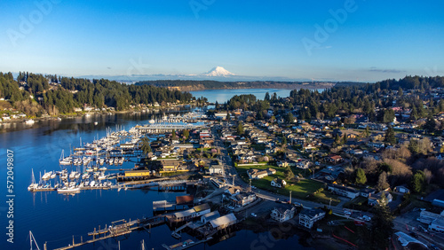 фотографія Mount Rainier in Gig Harbor, Washington