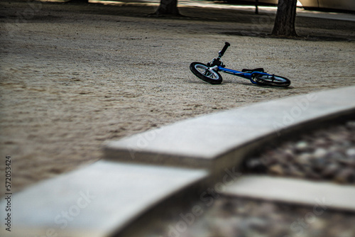 abandoned bicycle in the sand lonely