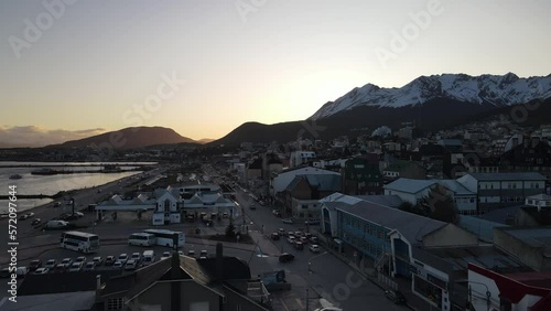 Atardecer Ciudad Ushuaia Argentina y Canal Beagle