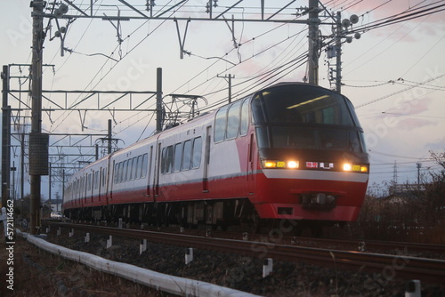 青空と名鉄電車