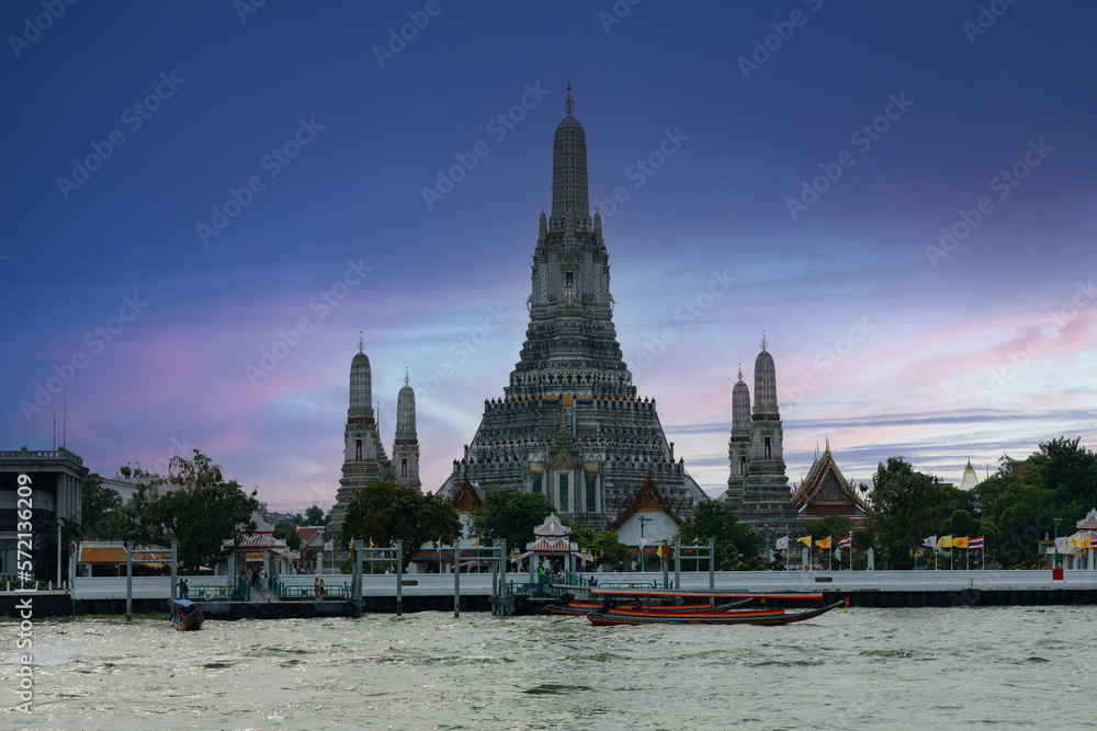 Fototapeta premium Temple Wat Arun in Bangkok Thailand. Wat Arun is a Buddhist temple in Bangkok Yai district of Bangkok, Thailand, Wat Arun is one of the most famous attractions in Thailand