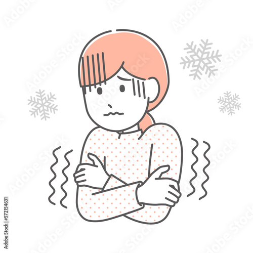 寒くて震えている女性