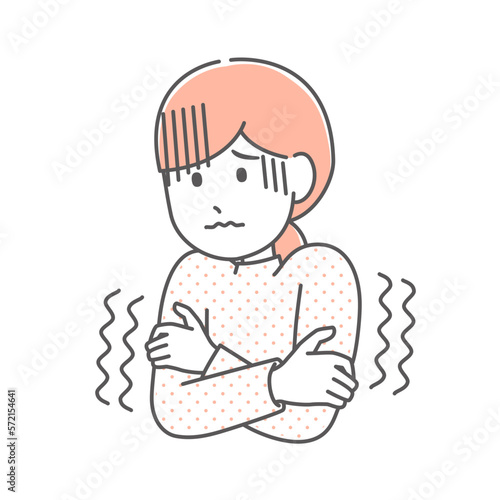 震えている女性