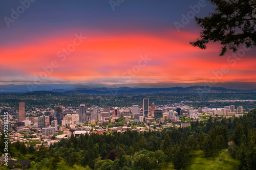 Sunset over skyline of Portland, Oregon from Pittock Mansion viewpoint