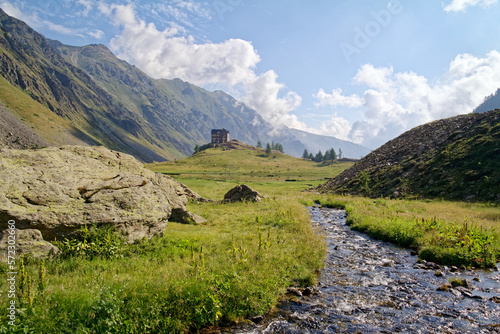 Mountains in the Ischiator Valley,Vallone dell'Ischiator, with the hut Rifugio Migliorero, Cottian Alps, Maritime Alps, Western Alps, Italy, Europe
