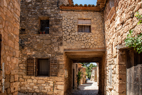 Old town of de Siurana, beautiful village on top of the mountain, Tarragona, Spain © Manoli Pérez