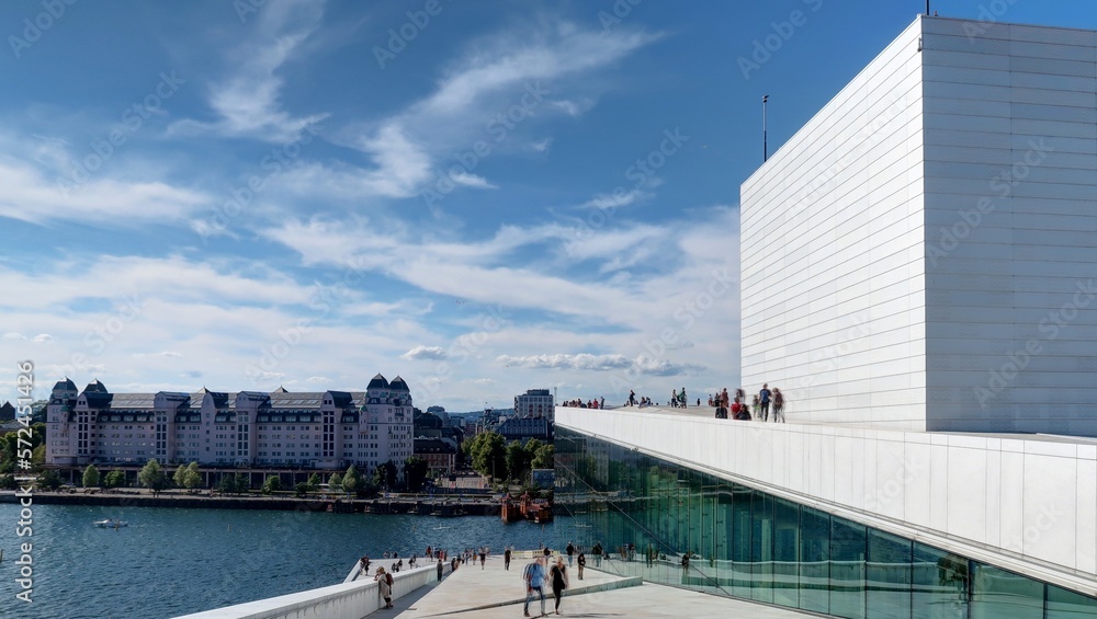 quais d'Oslo en Norvège par une journée chaude d'été quais d'Oslo en Norvège par une journée chaude d'été