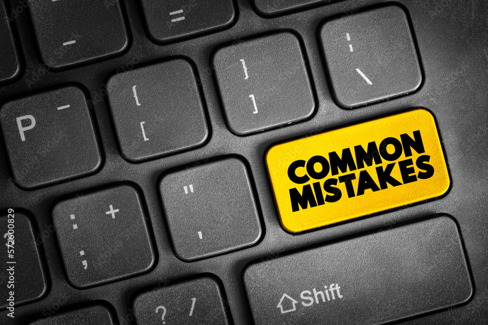 Fototapeta premium Common Mistakes text button on keyboard, concept background