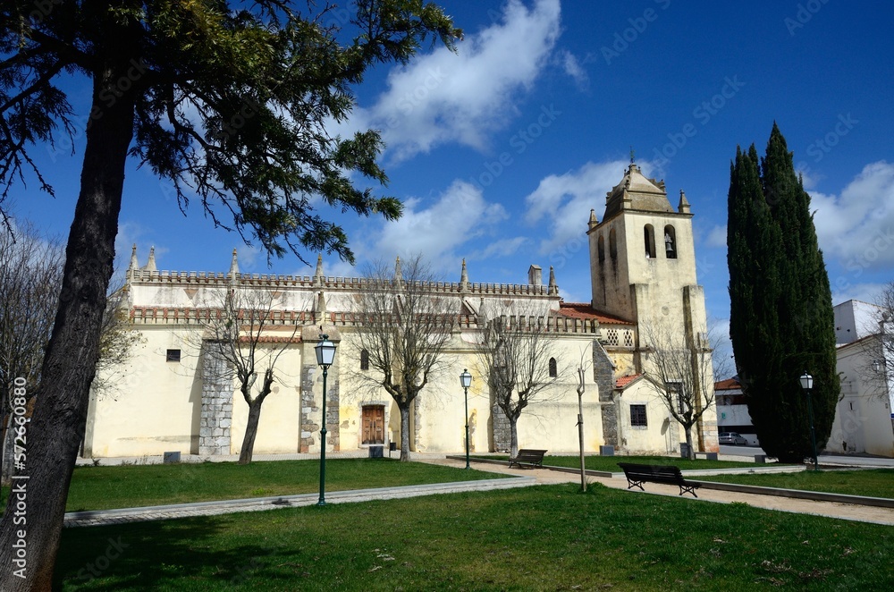 Fototapeta premium Igreja de Nossa Senhora da Assunção en Alvito, Alentejo