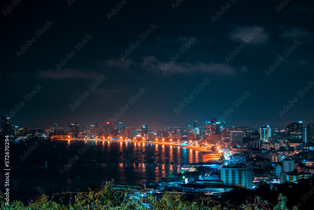 Obraz premium pattaya city view at night