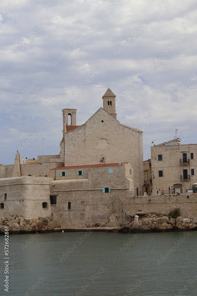 Giovinazzo, il paese sul mare in Puglia