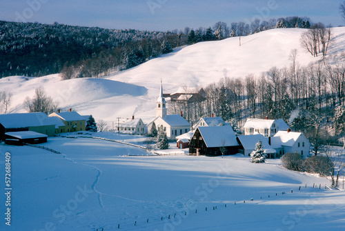 Canvas Print East Corinth, Vermont in Winter.