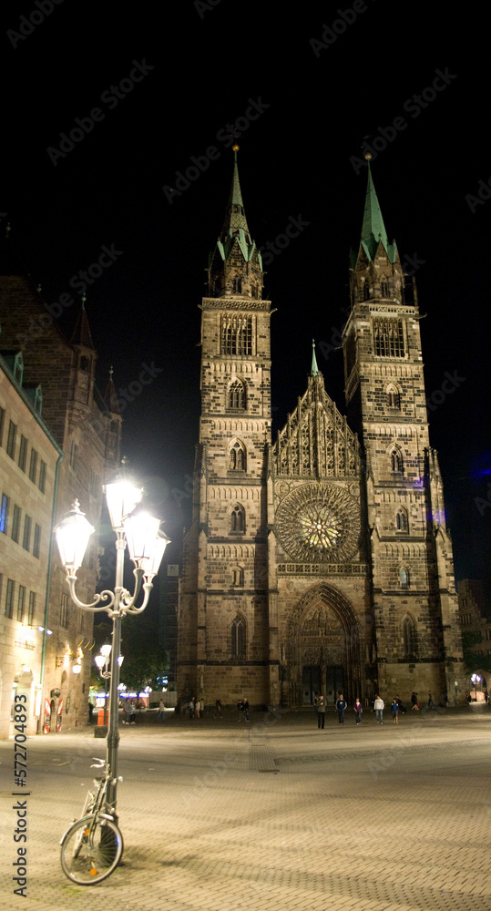 Cattedrale di Norimberga in notturna