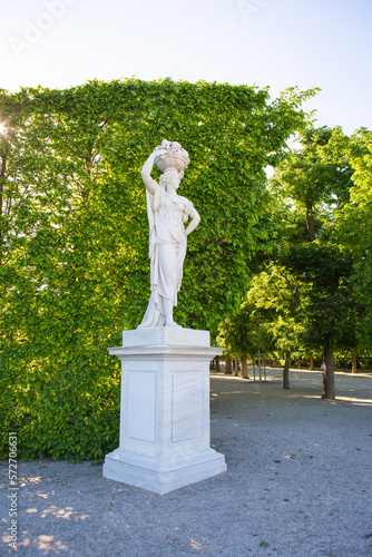 Architecture, beautiful sunny day, Sch nbrunn Palace, residence in Vienna, Austria. Beautiful monument. photo