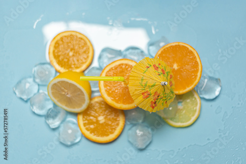 Fototapeta Naklejka Na Ścianę i Meble -  
Oranges and orange juice