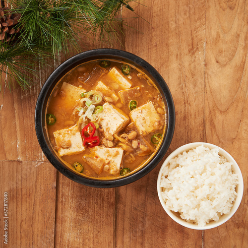 맛있는 한식, 된장찌개와 쌀밥