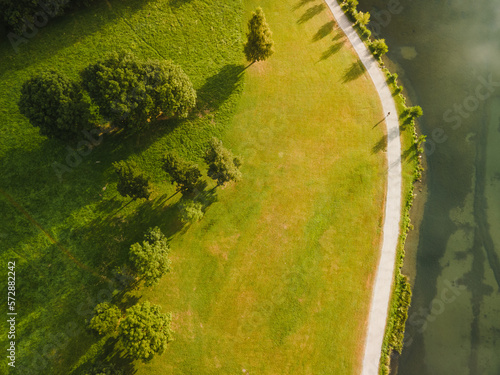 Fototapeta Vue aérienne du lac de Génos