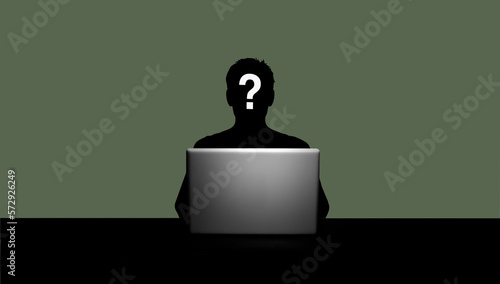 Männliche Person als Silhouette vor einem geöffneten Laptop und grünem Hinter...