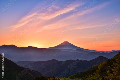 安倍峠から朝焼けと富士山