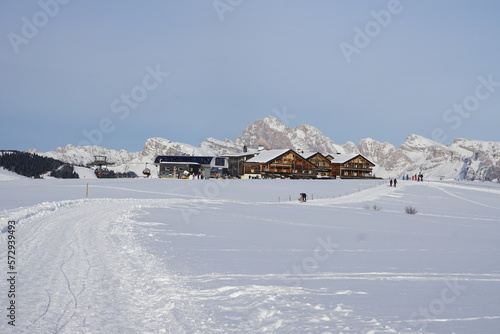 Winter auf der Seiser Alm in den Dolomiten, Südtirol, Alpen