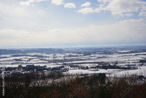 Tokachigaoka Observatory or Snow Covered Scenery in Hokkaido, Japan - 日本 北海道 帯広 十勝が丘展望台 風景 © Eric Akashi