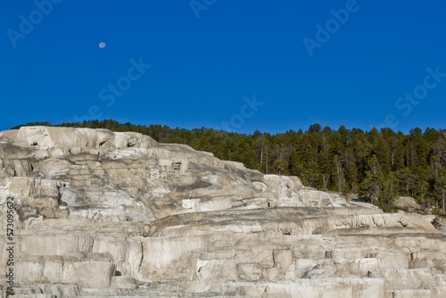 Mammoth hot springs