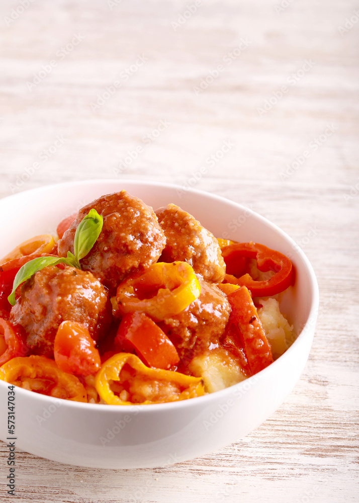 Meatballs in sauce with peppers Meatballs in sauce with peppers