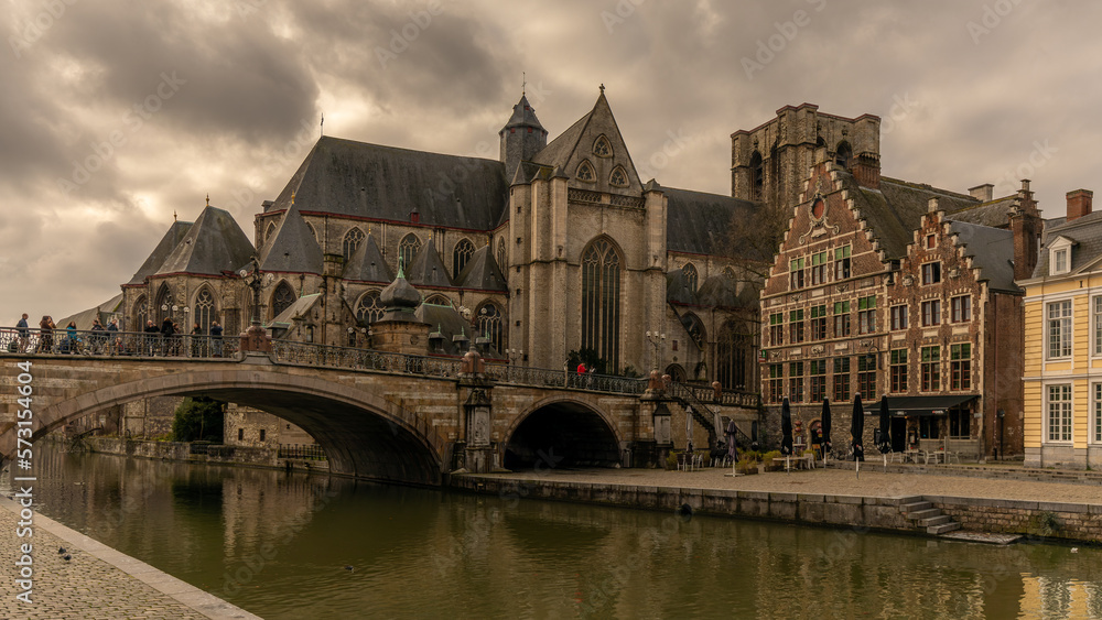 Fototapeta premium Belgian architecture at night in Gent, Belgium in January 2023