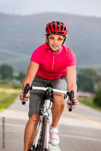 Women Cyclists. photo