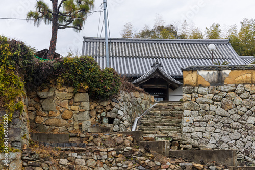 Wallpaper Mural 日本の岡山県瀬戸内市の古くてとても美しい建物 Torontodigital.ca