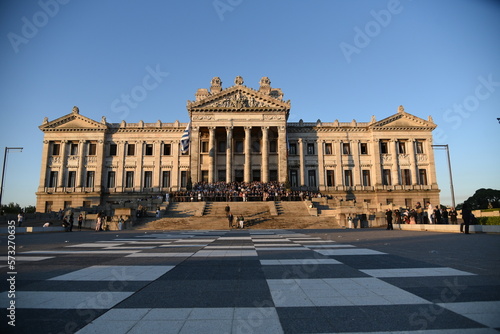 Edificio del parlamento de Uruguay tambi  n llamado palacio legislativo.