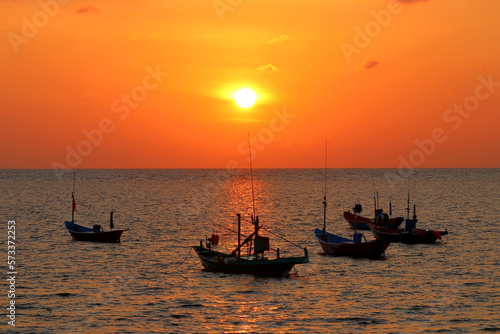 fishing boat in the sea © leisuretime70