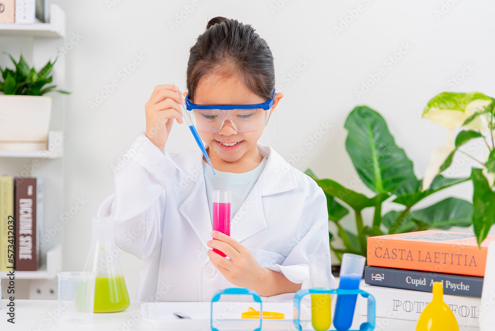 Asia little girl science Asia little girl science