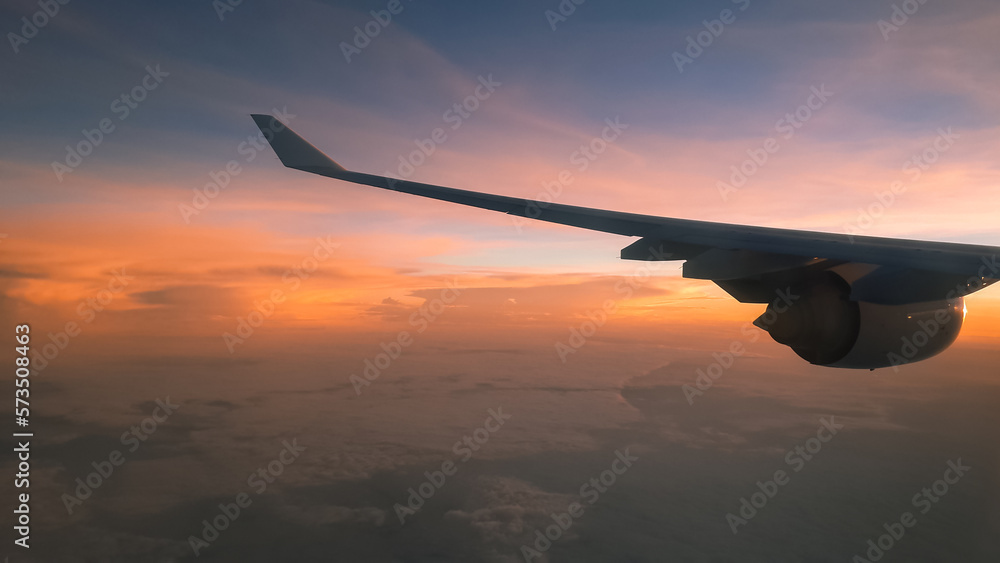fly in the sky
During your flight, you will encounter views from above that will make you think deeply about landing. Color and composition fly in the sky
During your flight, you will encounter views from above that will make you think deeply about landing. Color and composition
