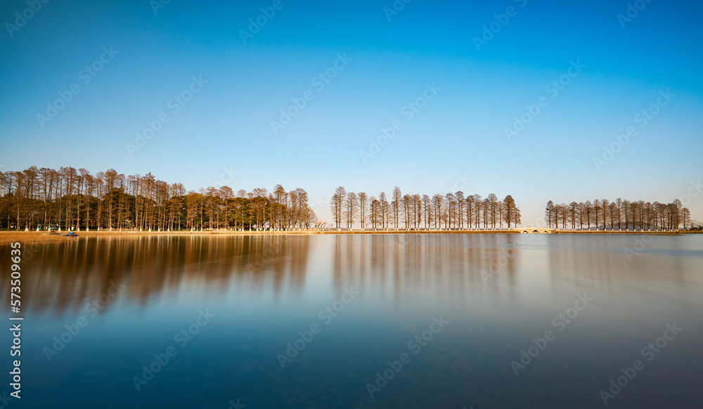 Fototapeta premium East Lake Scenic Spot